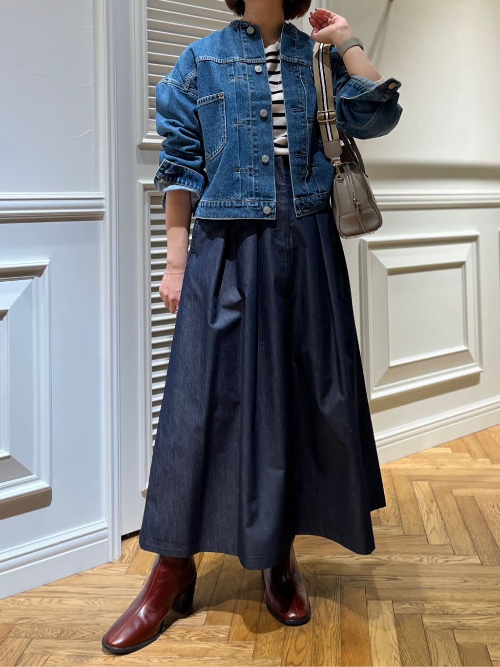 つじ まこさんの「DRESSTERIOR｜◆ストレッチフルニードルボーダーニット」を使ったコーディネート