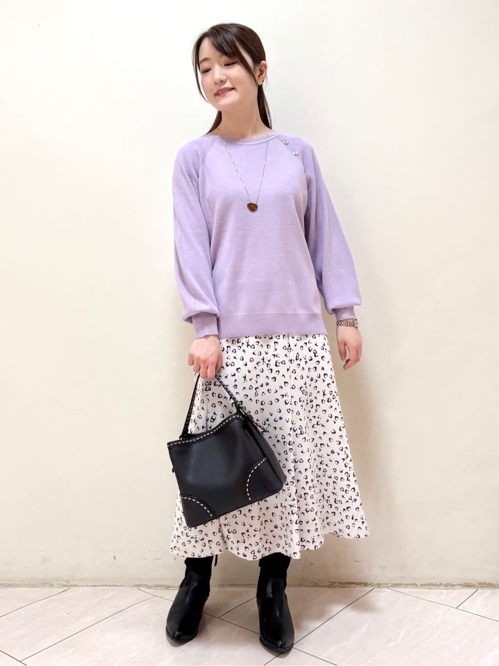 mikiさんの「Reflect｜【ゆったり着られる◎】ラグランスリーブニット」を使ったコーディネート