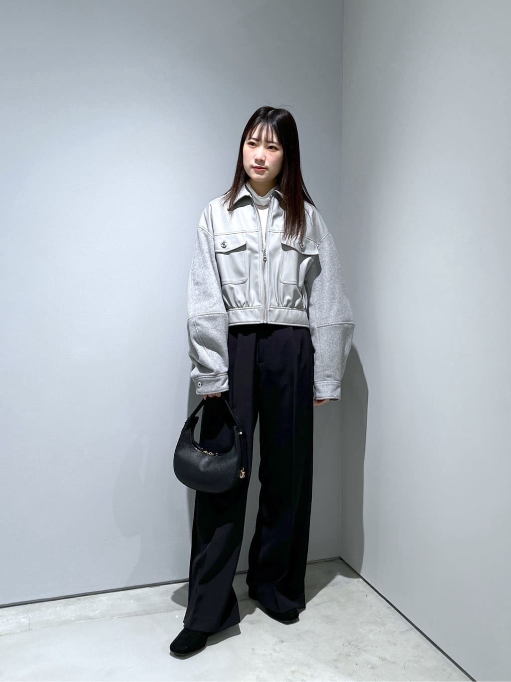 Renoさんの「INDIVI｜シグネチャータートルシアーロンT」を使ったコーディネート