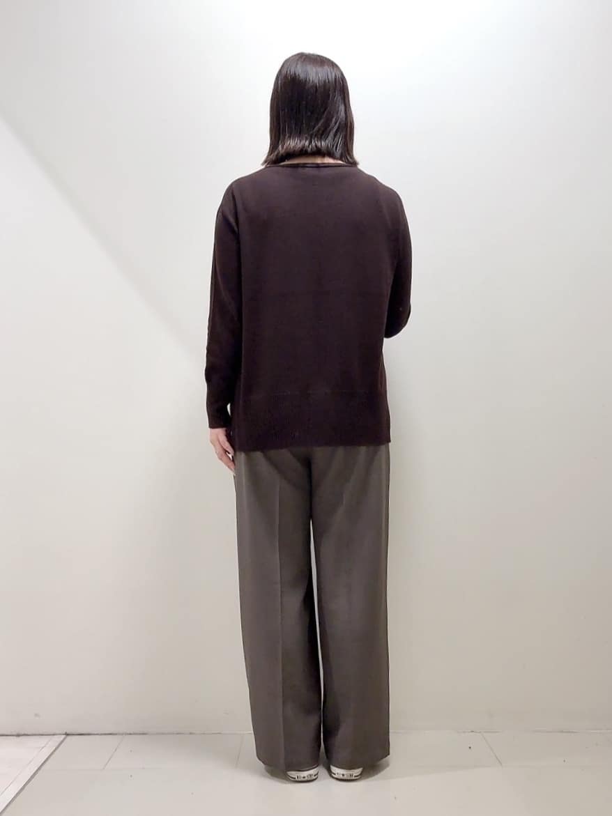 YUIさんの「UNTITLED｜【8色展開/体型カバー】魅せるタイムレスニット」を使ったコーディネート