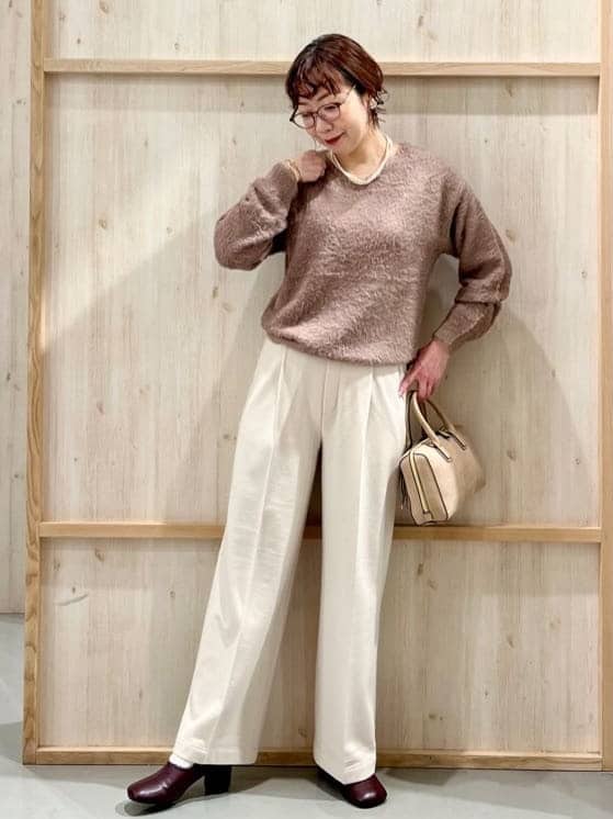 nakoさんの「THE SHOP TK｜【華やかで柔らか】ふわふわフェザーニット/洗える・前後2WAY」を使ったコーディネート