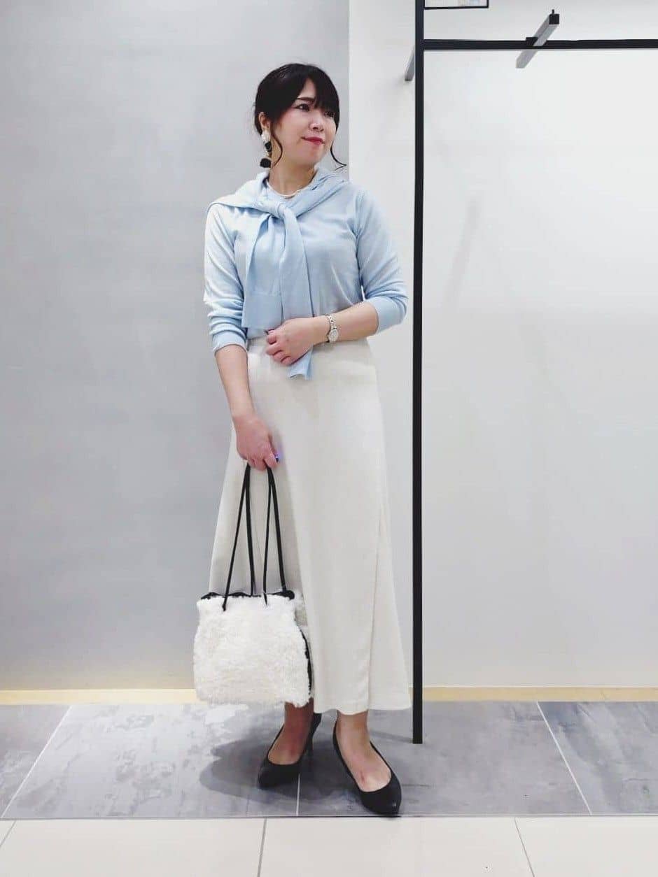 TOMOMIさんの「INDIVI｜ボアミドルバッグ」を使ったコーディネート