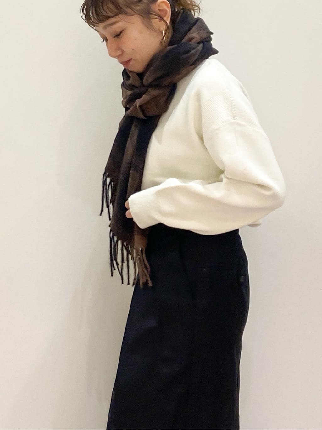 risayanさんの「OPAQUE.CLIP｜サイド編地切替ニットトップス／セットアップ対応【洗濯機OK】」を使ったコーディネート