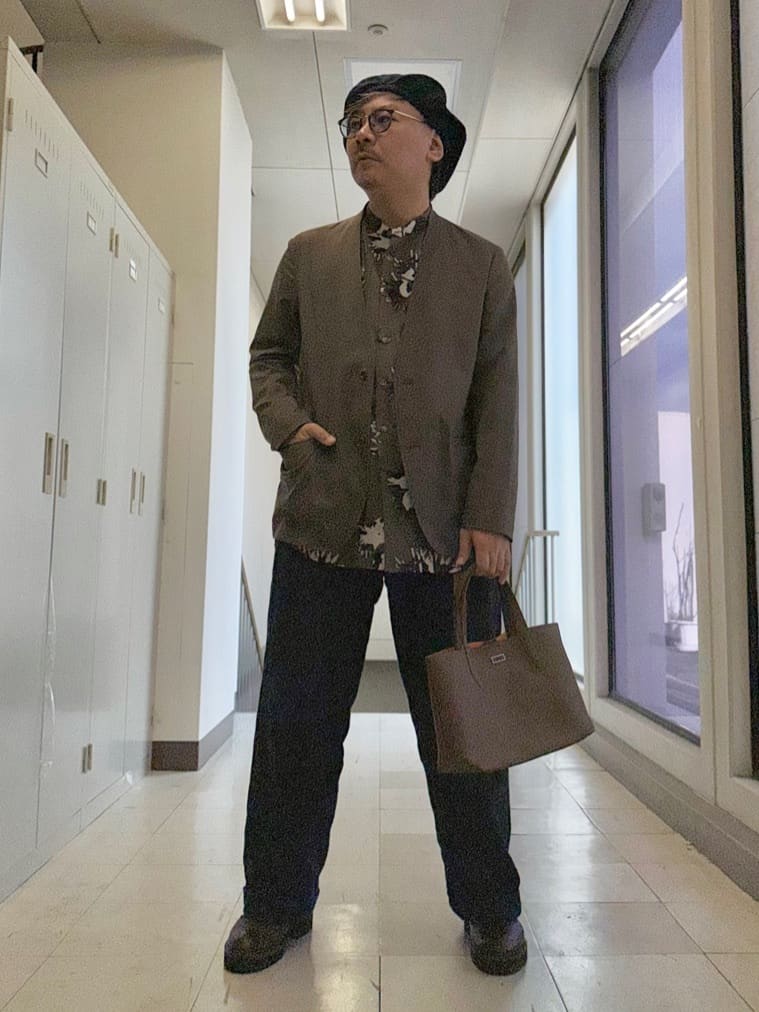 MAKOTO AIさんの「TAKEO KIKUCHI｜【ON／OFF兼用】CARREMANファブリック ノーカラージャケット」を使ったコーディネート