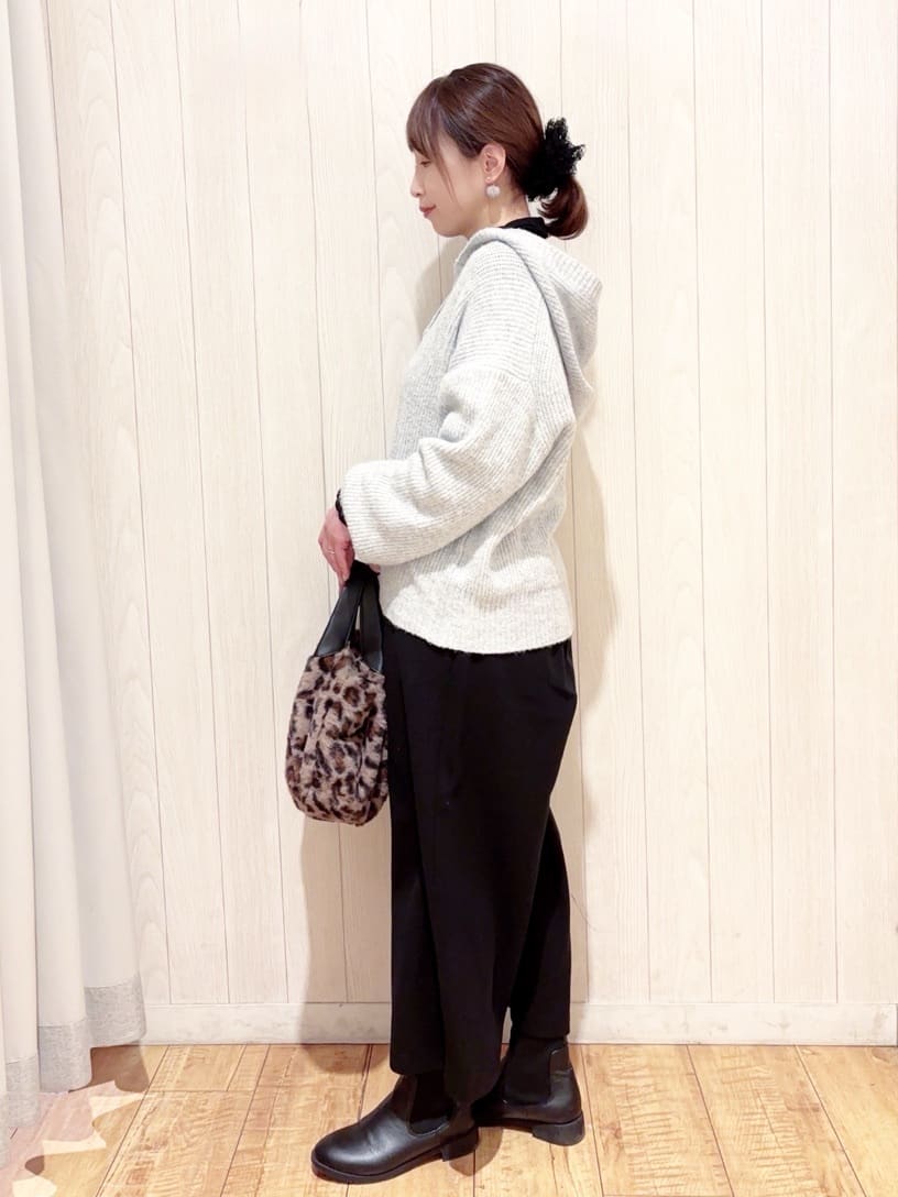 あいこさんの「SHOO･LA･RUE｜ファー2層2WAYトートバッグ」を使ったコーディネート