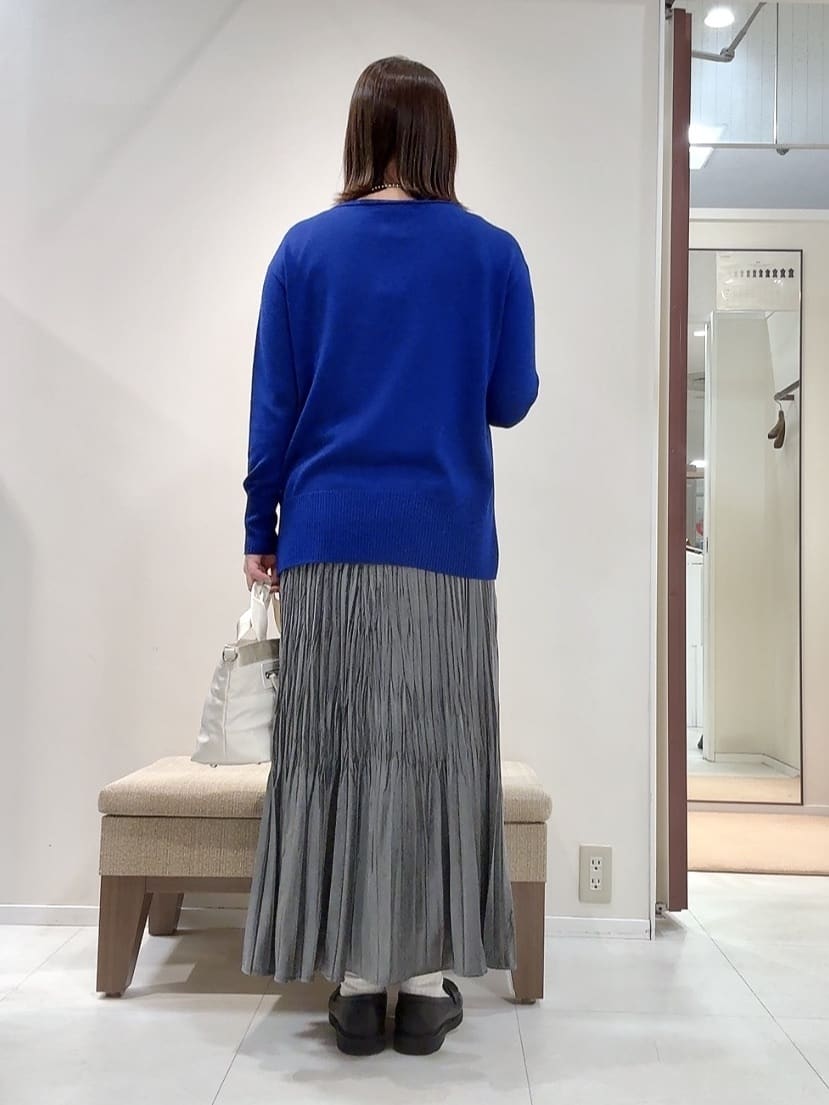 YUIさんの「UNTITLED｜【8色展開/体型カバー】魅せるタイムレスニット」を使ったコーディネート