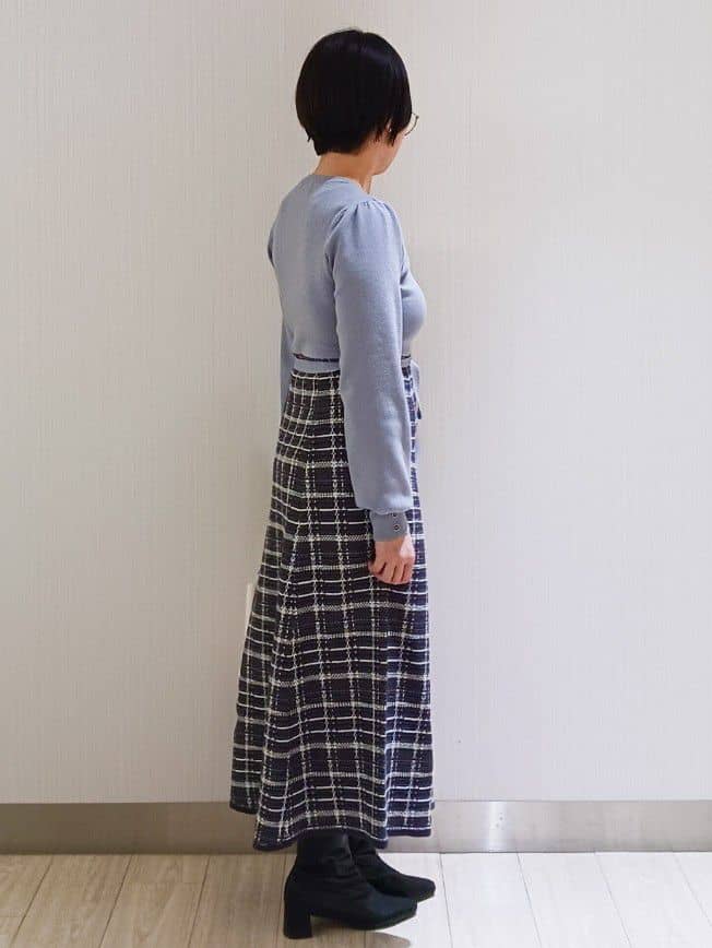 KaHoさんの「index｜チェックラメジャカードニットワンピース」を使ったコーディネート