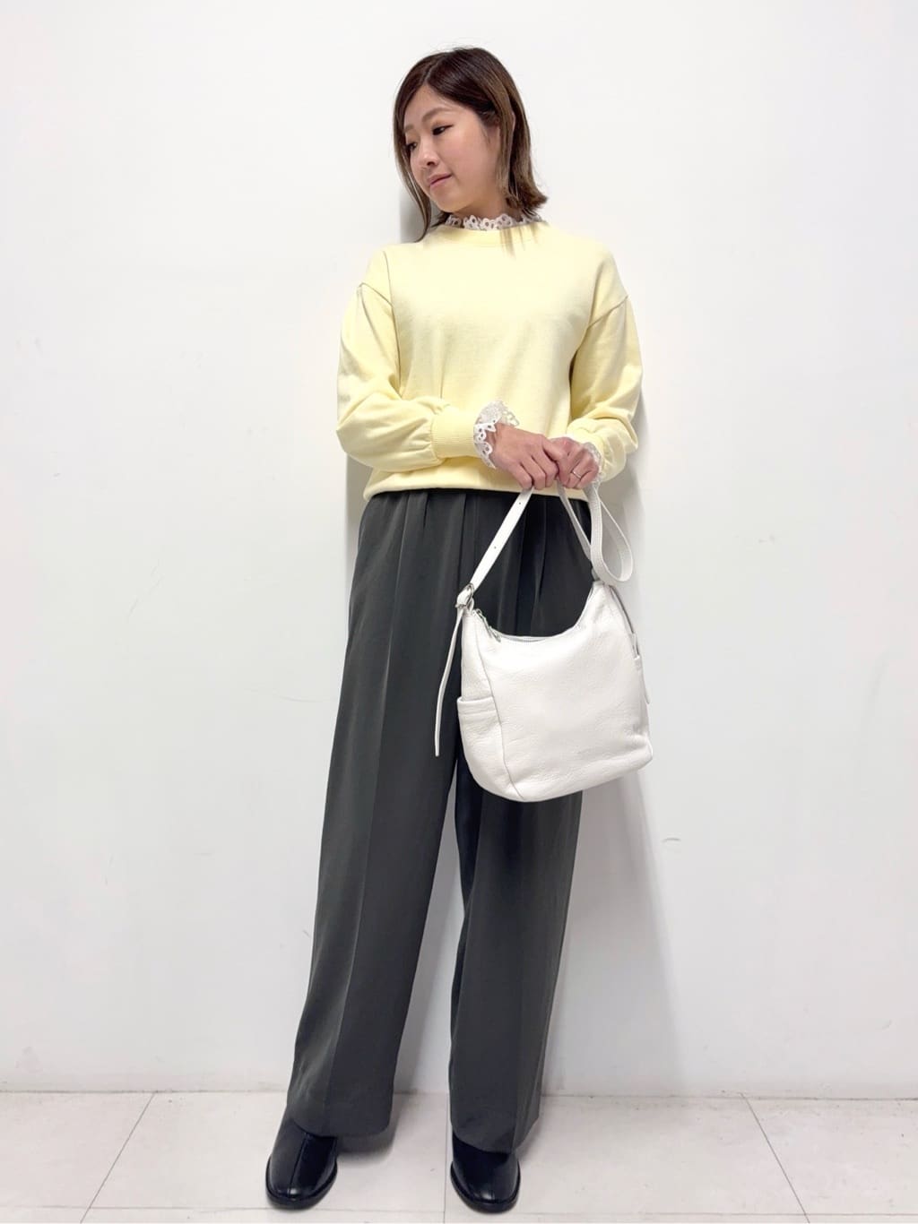 Nishijimaさんの「DRESSTERIOR｜◆取り外しフリル付き裏毛プルオーバー」を使ったコーディネート