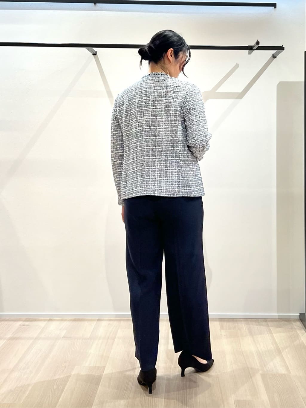 TOMOMIさんの「UNTITLED｜【仕事着/スーツ】ファンシーツイード ジャケット」を使ったコーディネート