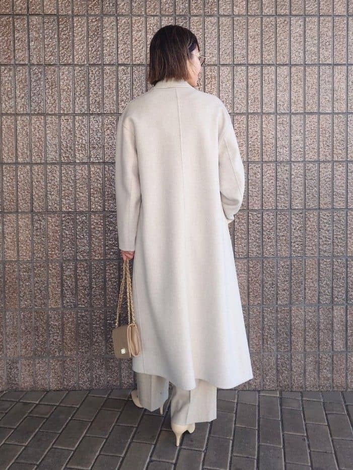 MUTSUKOさんの「UNTITLED｜【ロング丈/軽やか】テーラード　リバーコート」を使ったコーディネート