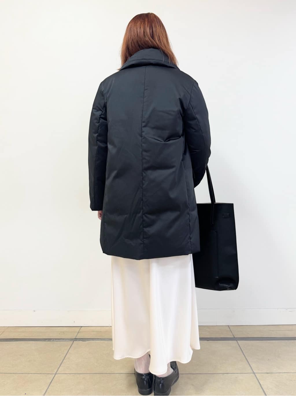 なかもとあきさんの「DRESSTERIOR｜ストレッチヴィンテージサテンナロースカート」を使ったコーディネート