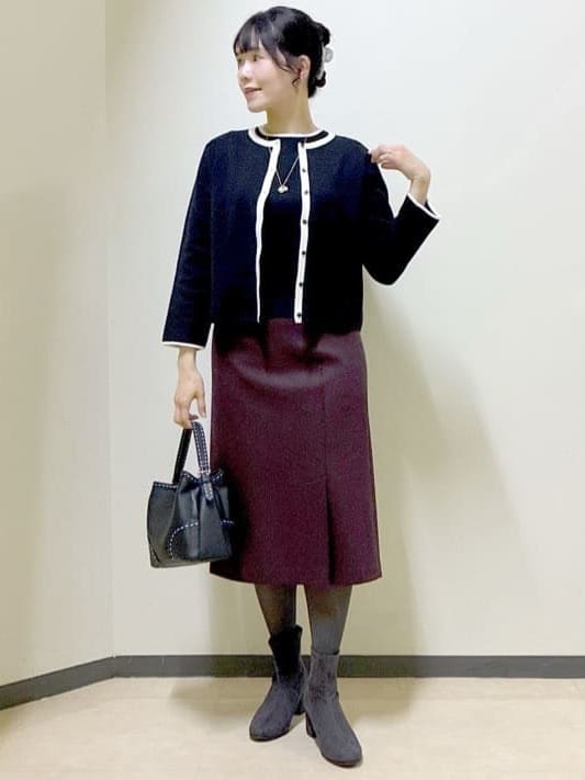  beni_gingerさんの「Reflect｜【秋映え／単品使い◎／すっきり見え】ブローチ付きニットアンサンブル」を使ったコーディネート