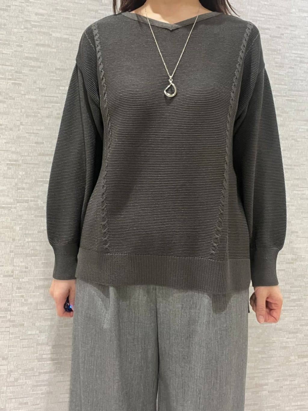 marikoさんの「Reflect｜【パンツ合わせにぴったり◎】ゆったりオフボディニット」を使ったコーディネート