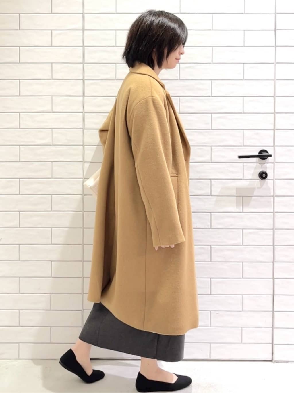 しおりさんの「OPAQUE.CLIP｜カシミヤブレンドウールチェスターコート」を使ったコーディネート