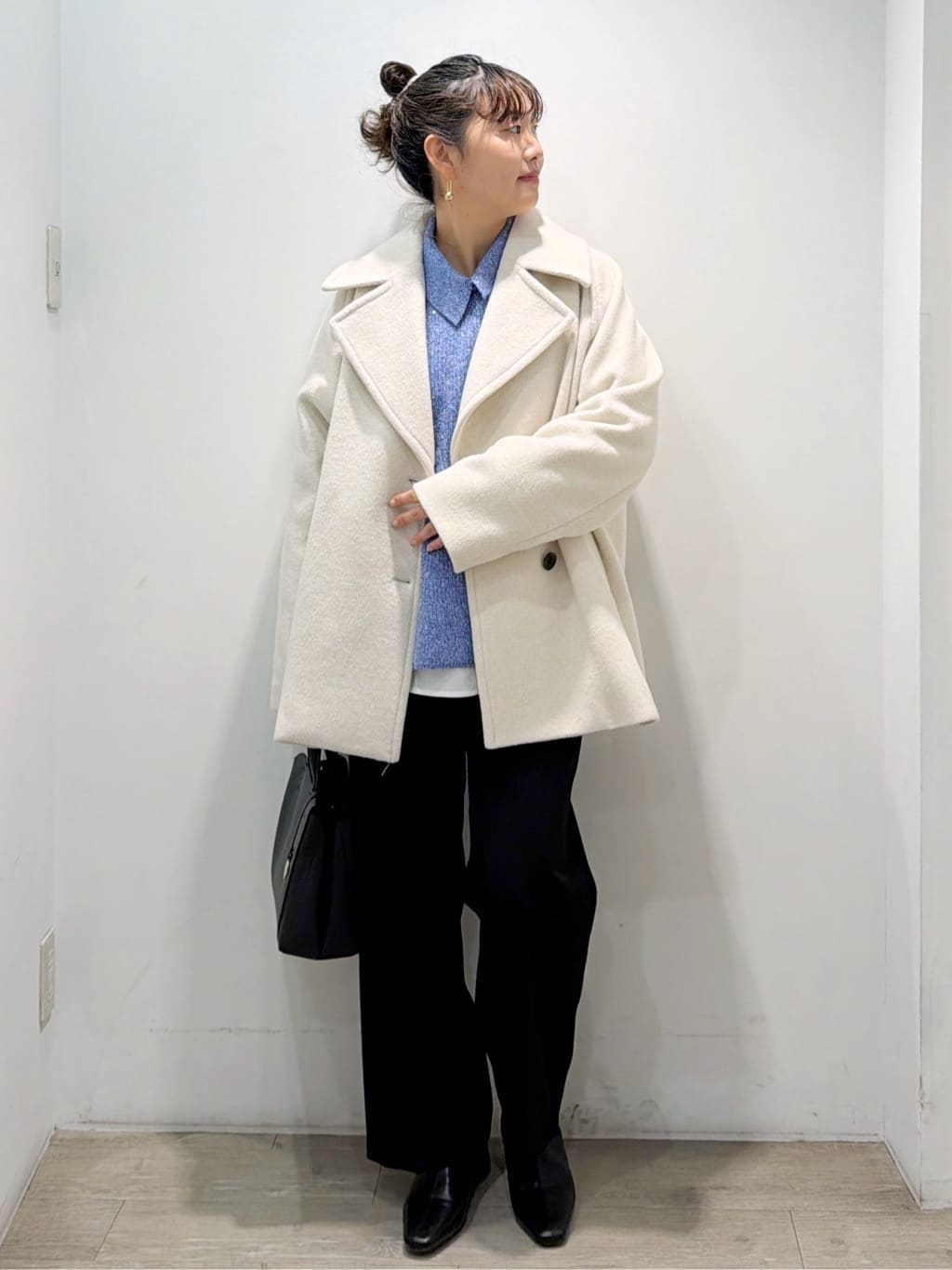 sumicaさんの「OPAQUE.CLIP｜スパンコールラメ衿2WAYペプラムニット【洗濯機OK】」を使ったコーディネート