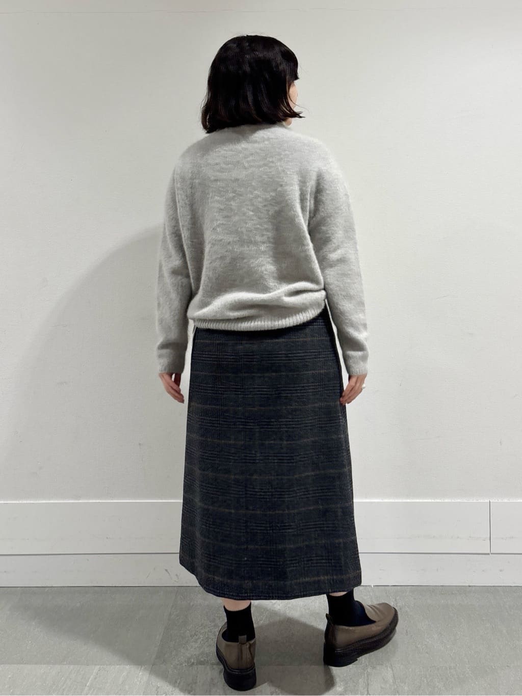 モエカさんの「UNTITLED｜【大人な品格/ふわふわニット】フォックスカシミヤ コクーンニット」を使ったコーディネート
