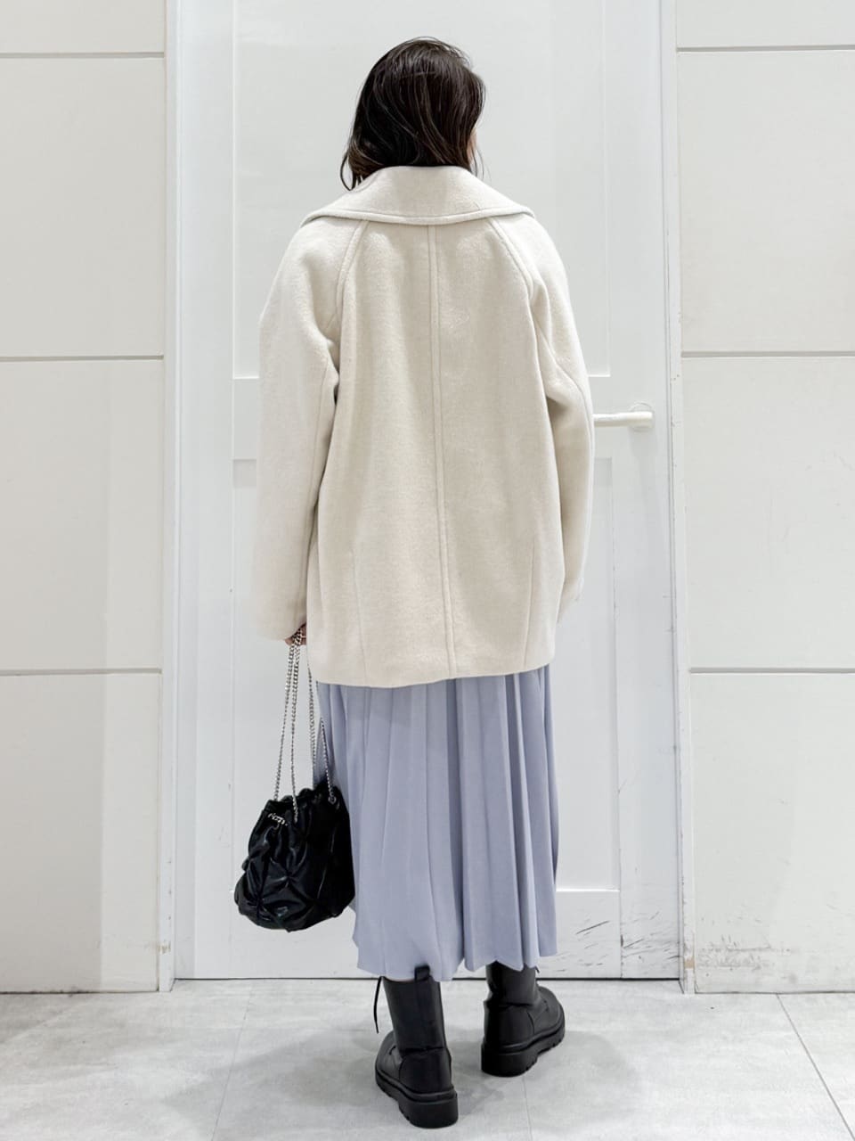 yuka.aさんの「OPAQUE.CLIP｜カシミヤブレンドウールミドルピーコート」を使ったコーディネート