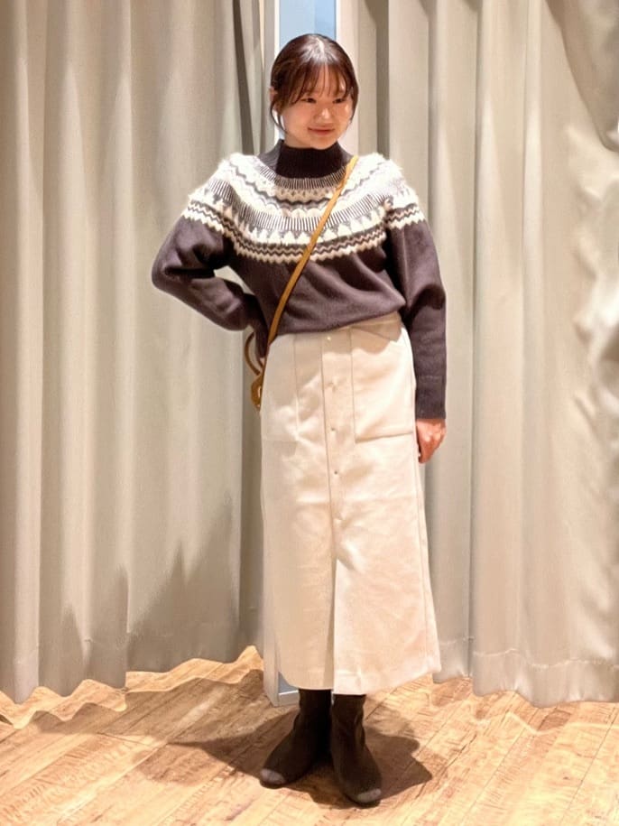 もんちゃんさんの「SHOO･LA･RUE｜【洗濯機可/S-LL】配色が大人かわいい　フェアアイル柄求心ニット」を使ったコーディネート