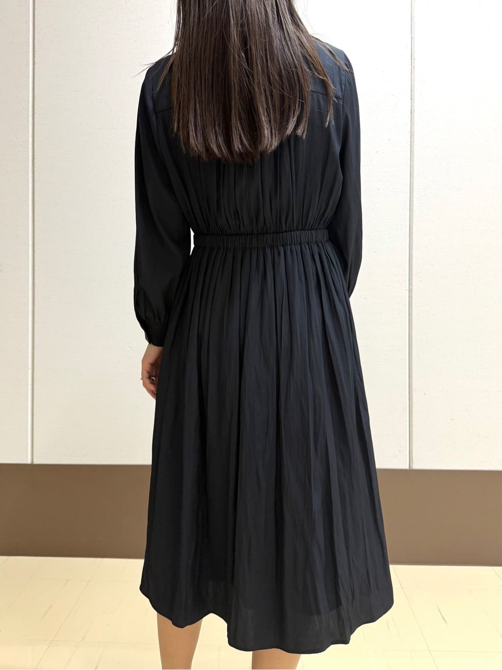 mamiさんの「INDIVI｜【洗える】ギャザーフレアワンピース」を使ったコーディネート
