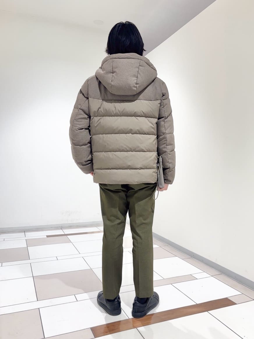 及川さんの「TAKEO KIKUCHI｜カラーコンビ ダウンブルゾン」を使ったコーディネート