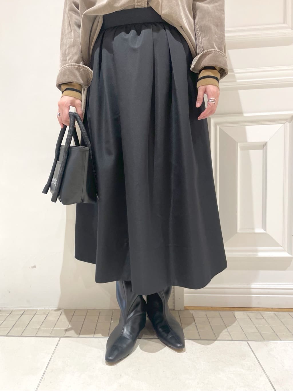 makiさんの「DRESSTERIOR｜◆Dhyana．（ディアナドット）&times;金子綾 ロングブーツ」を使ったコーディネート