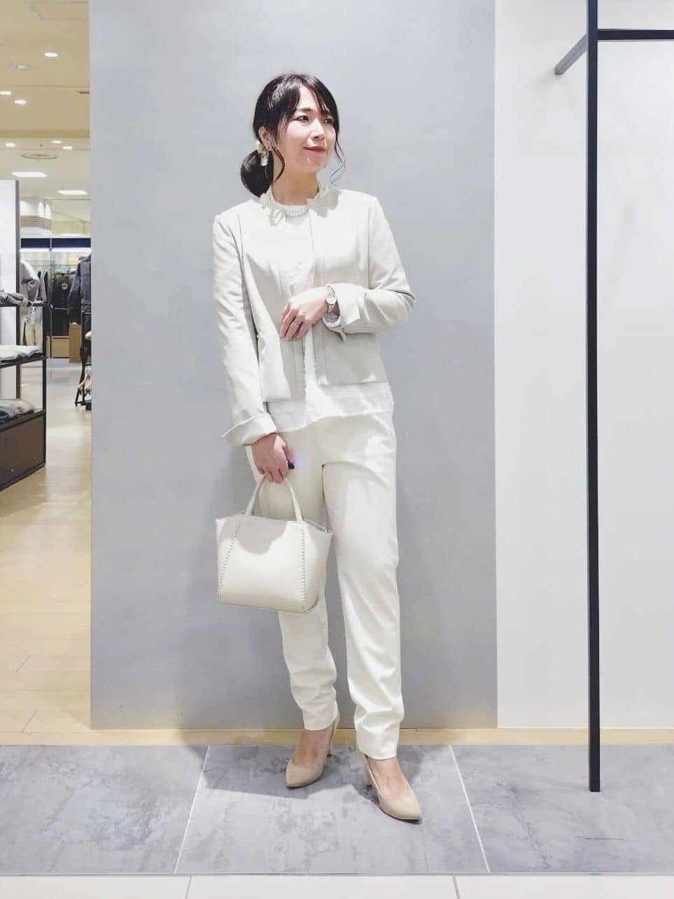 TOMOMIさんの「INDIVI｜【洗える／裏起毛】ストレッチウォームパンツ」を使ったコーディネート