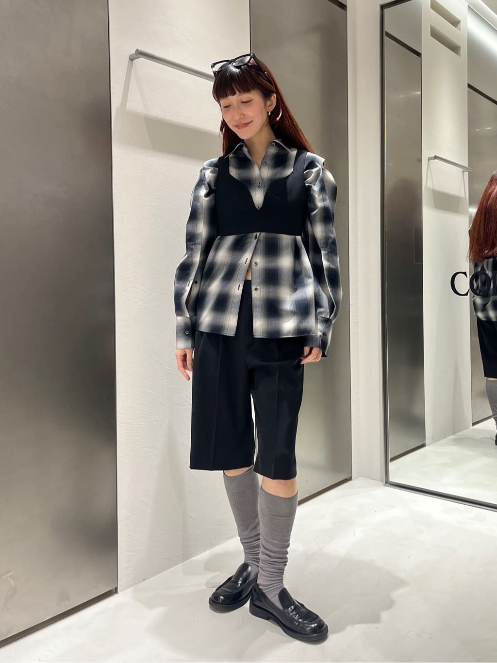 Rielさんの「CODE A｜heyep｜Chunky Square Eyewear」を使ったコーディネート