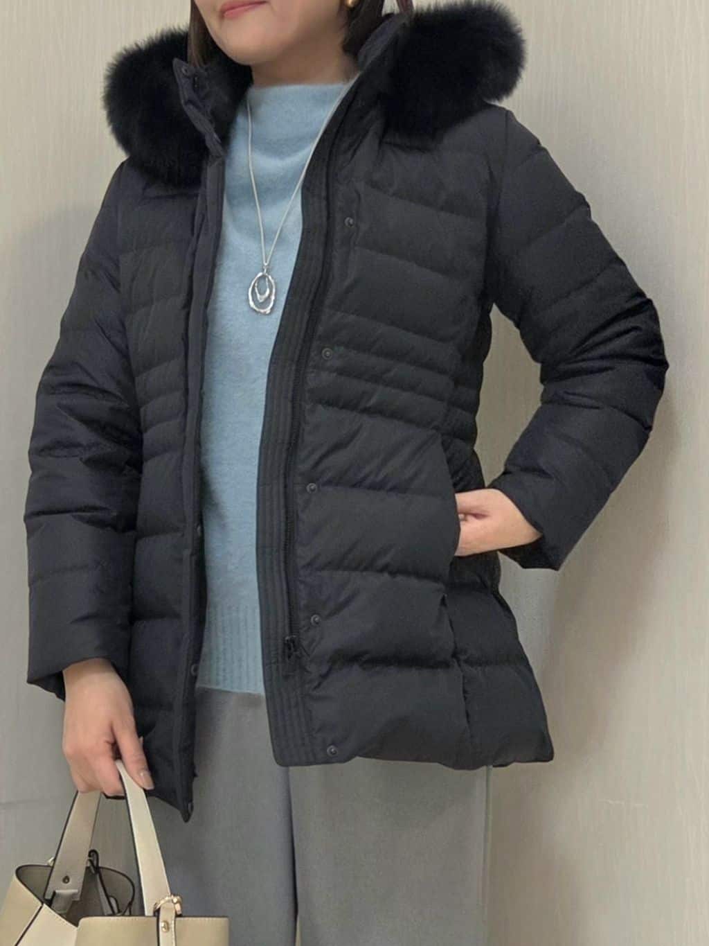 naokoさんの「UNTITLED｜【大人な品格/ふわふわニット】フォックスカシミヤ コクーンニット」を使ったコーディネート