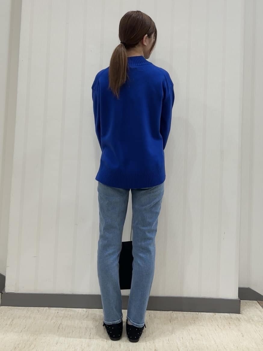 ちひさんの「INDIVI｜【通年活躍！褒められデニム】スキニー デニムパンツ」を使ったコーディネート