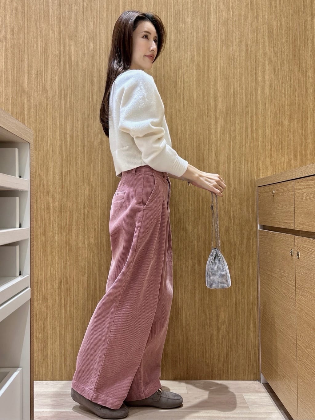 maiさんの「OPAQUE.CLIP｜ショルダータックショートニット【洗濯機OK】」を使ったコーディネート