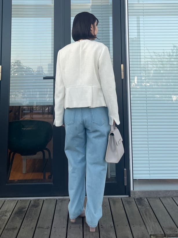 abeさんの「Couture brooch｜【ハレの日・通勤】レースドッキング ブラウス」を使ったコーディネート