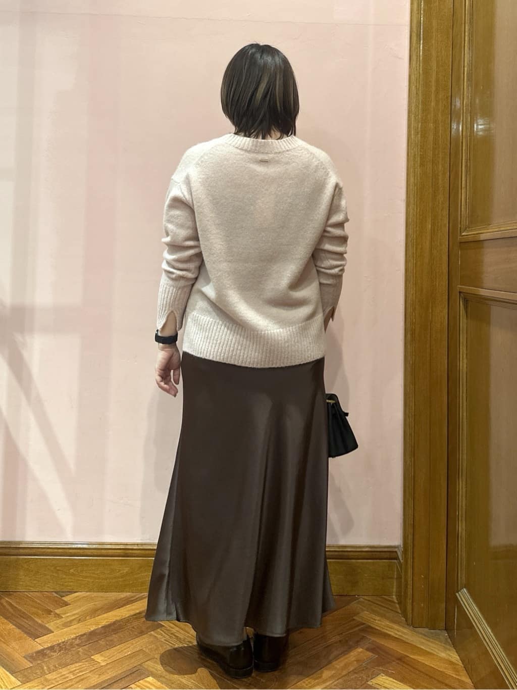 komatsuさんの「DRESSTERIOR｜アルパカブレンドVネックニット」を使ったコーディネート