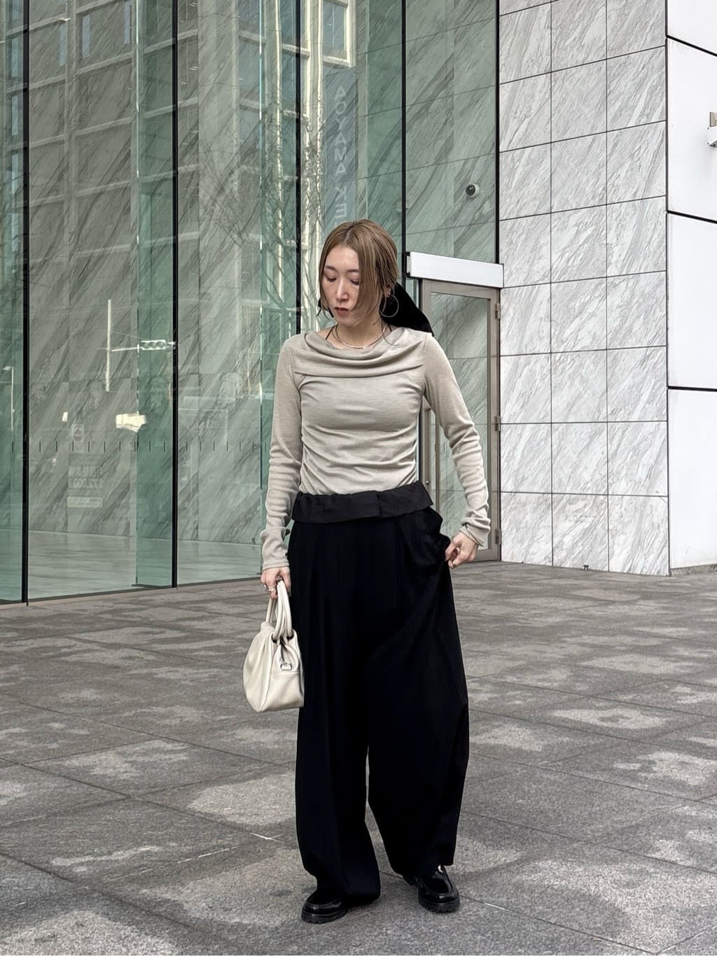 kotakiさんの「INDIVI｜オフショルカットソー」を使ったコーディネート