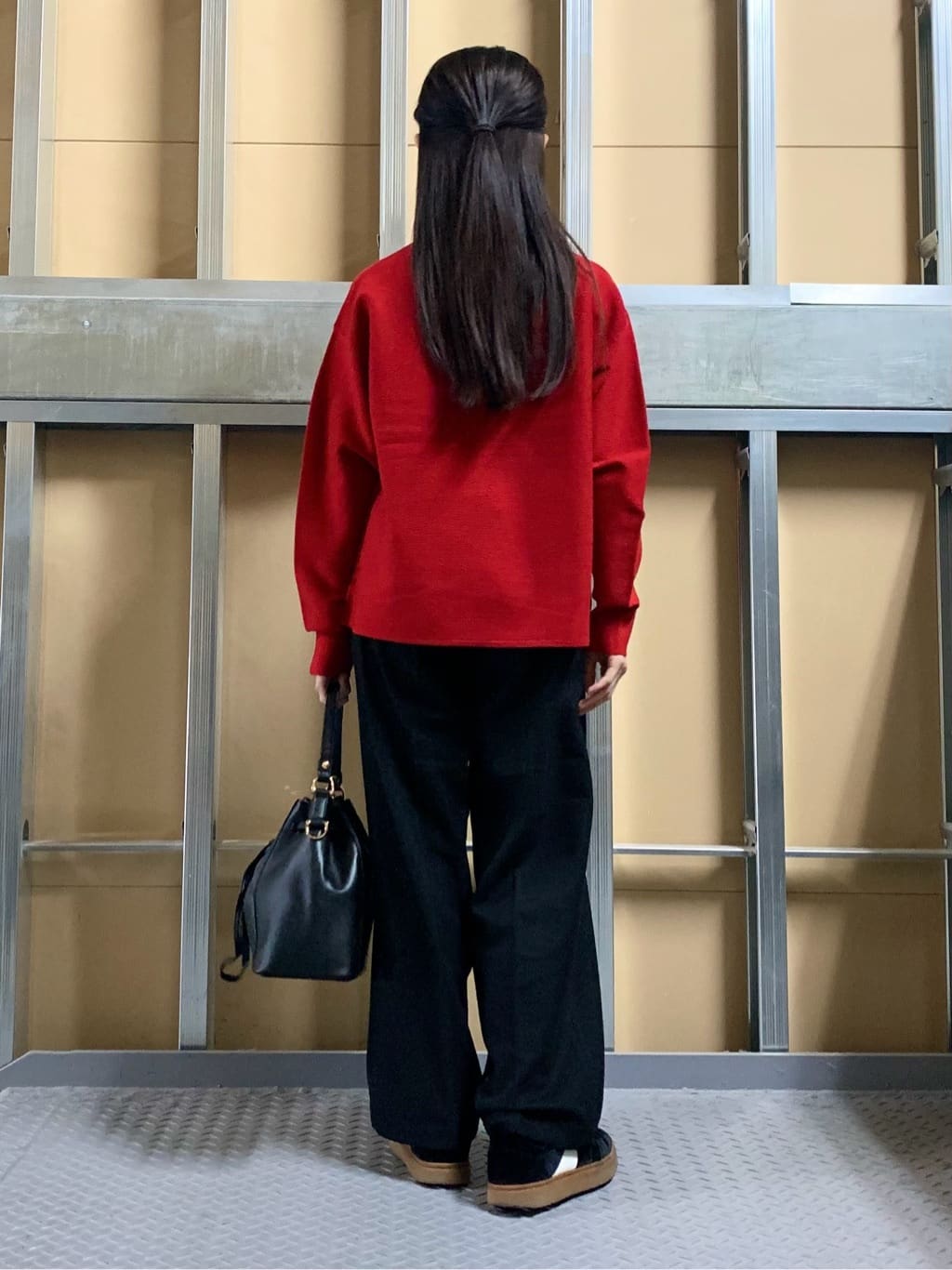 sahoさんの「THE SHOP TK｜【S-XLサイズ/選べる7色】どこから見ても美しい ガーターニット/毛玉になりにくい/洗濯機OK」を使ったコーディネート