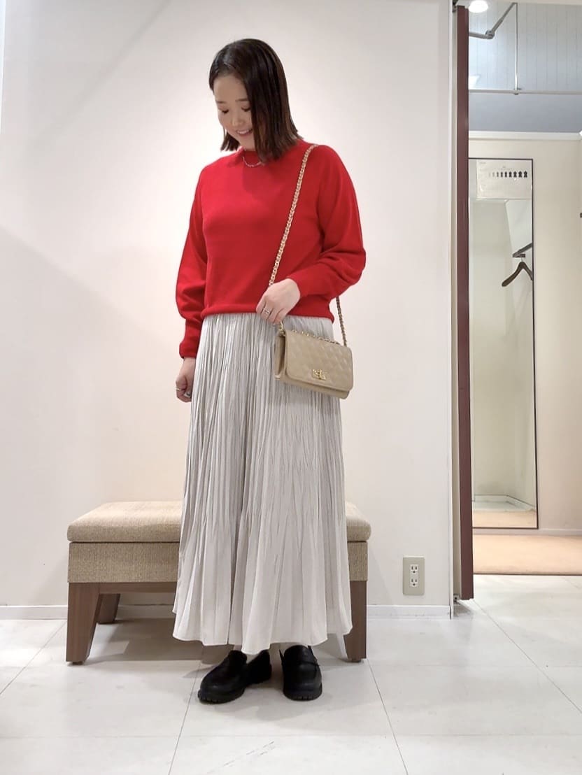 YUIさんの「UNTITLED｜【はっ水機能/フード取り外し可/防寒】ロングダウンコート」を使ったコーディネート