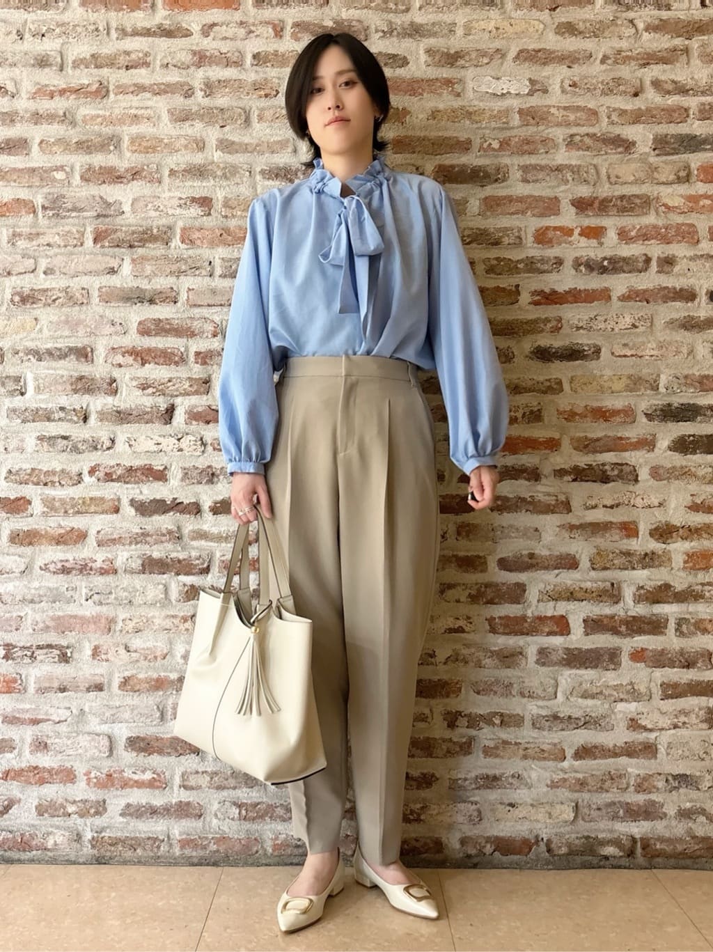 しばさんの「THE SHOP TK｜【通勤スタイルに】ダブルクロス ノーカラージャケット/セットアップ可」を使ったコーディネート
