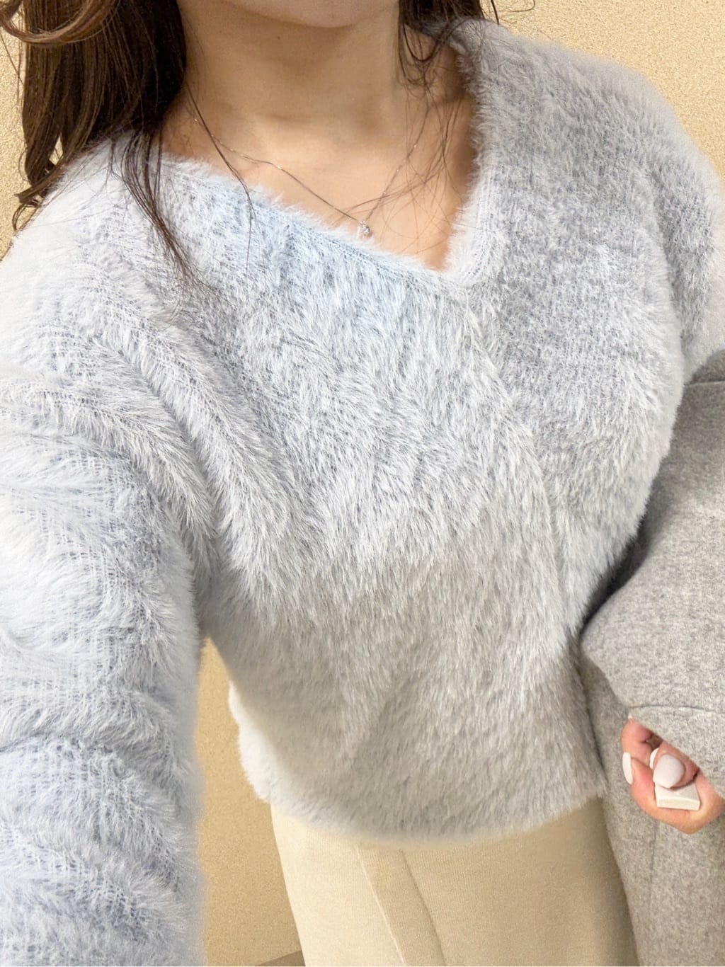 kahoさんの「INDIVI｜【洗える】エアリーシャギートップス」を使ったコーディネート