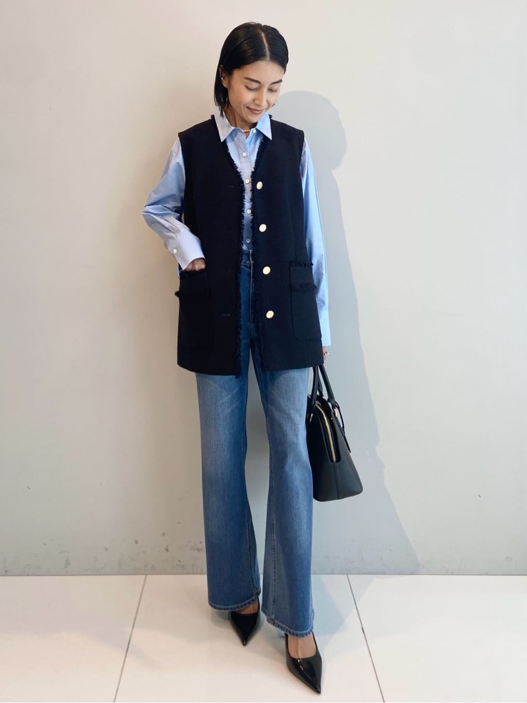 AYAさんの「UNTITLED｜【オンオフ使える】スラブツイード ジレ」を使ったコーディネート