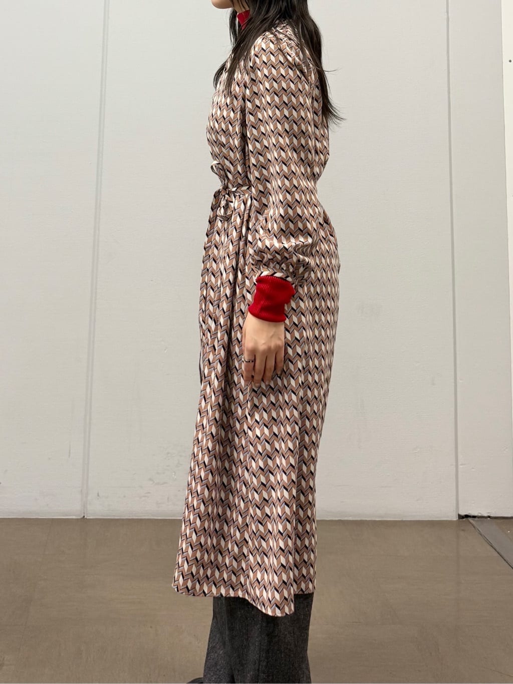 mizukiさんの「INDIVI｜【軽量／ウール混】ライトフォルム ロングコート」を使ったコーディネート