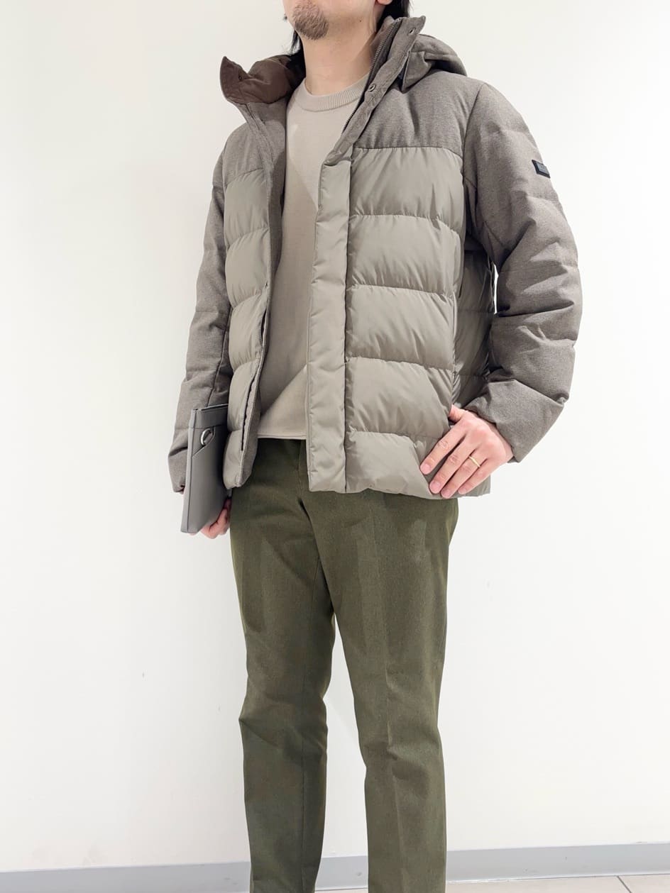 及川さんの「TAKEO KIKUCHI｜カラーコンビ ダウンブルゾン」を使ったコーディネート