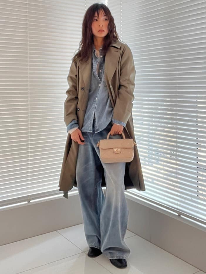 misaさんの「DRESSTERIOR｜ヴィンテージ加工ワイドデニムパンツ」を使ったコーディネート