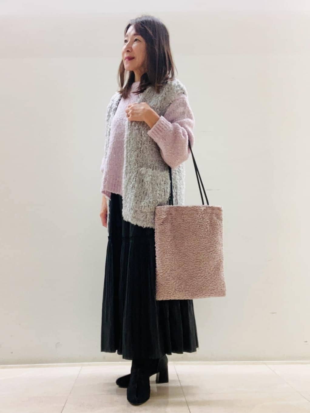 kurodaさんの「Reflect｜【一枚で着映え◎／ゆったり着られるワンサイズ】スパンコール&times;ラメニット」を使ったコーディネート