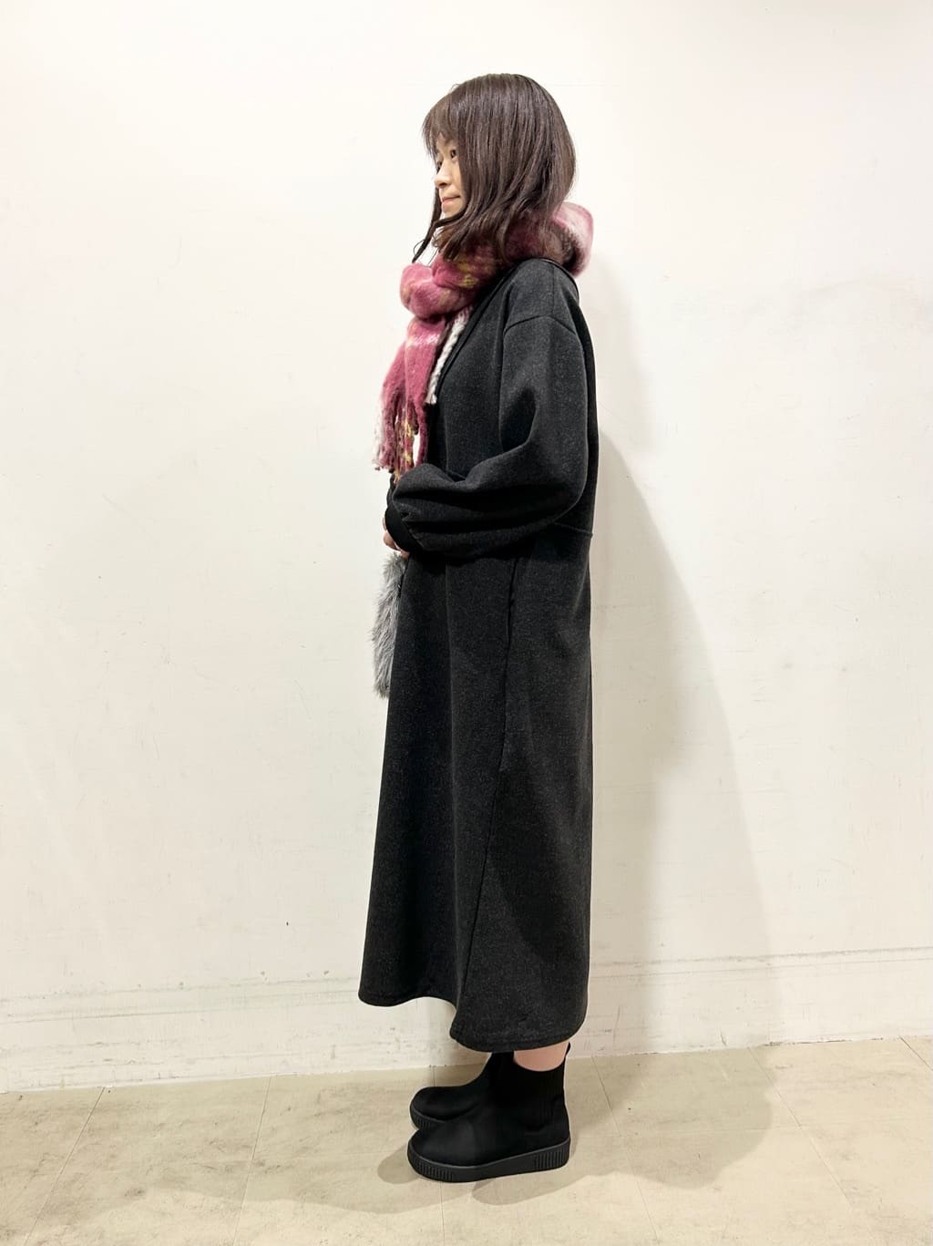 Mさんの「SHOO･LA･RUE｜ラメ入りファーが目を惹く ミニショルダーバッグ」を使ったコーディネート