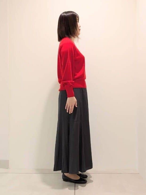 tomoさんの「UNTITLED｜【8色展開／コンパクト丈】レーヨン混 コクーンニット」を使ったコーディネート