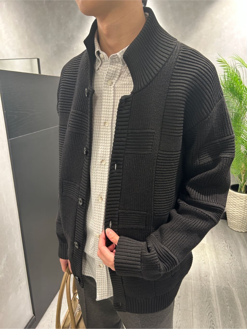 ruiさんの「TAKEO KIKUCHI｜畦編みチェック ニットカーディガン」を使ったコーディネート