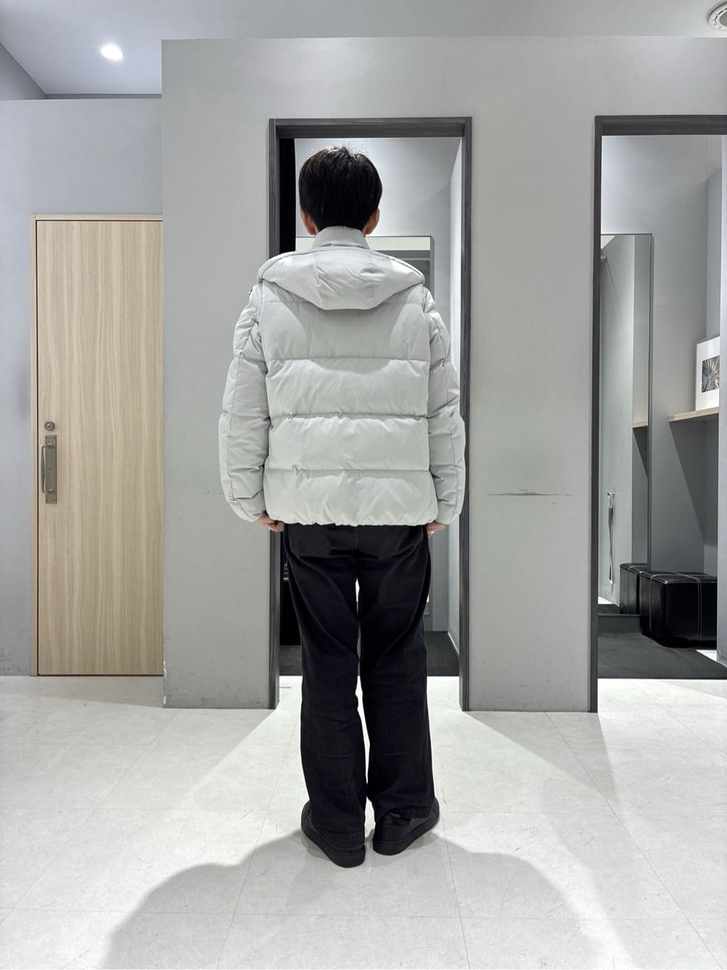 わいずみさんの「TAKEO KIKUCHI｜【袖取り外し可】デタッチャブル ダウンブルゾン」を使ったコーディネート