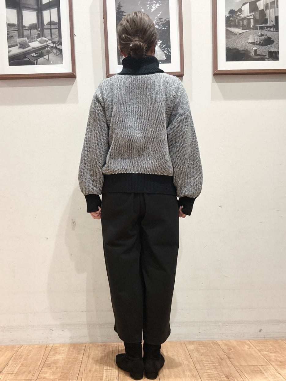 ユウキさんの「SHOO･LA･RUE｜【S-LL/高レビュー】さりげないラメ感 配色ジャカード タートルネックニット」を使ったコーディネート