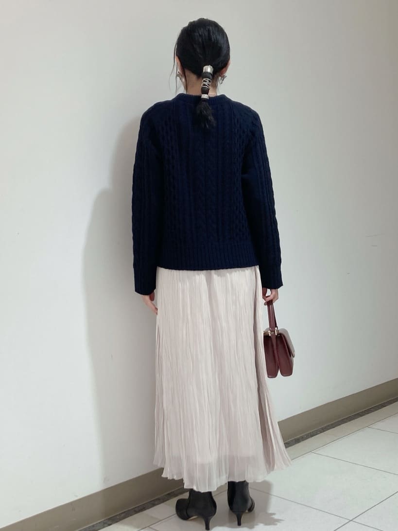 環さんの「UNTITLED｜【洗える】スポンディッシュ ケーブル柄ニット」を使ったコーディネート