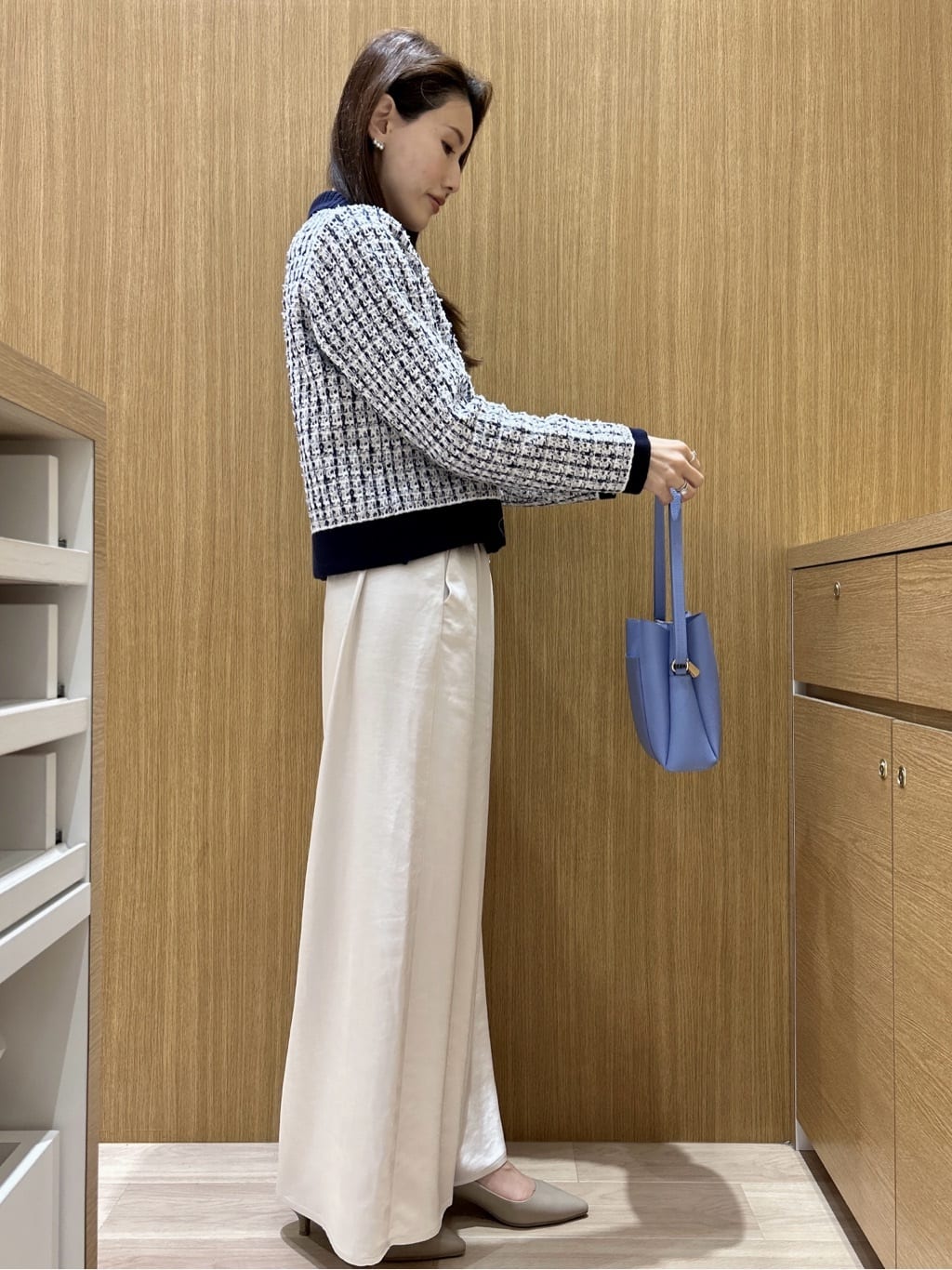 maiさんの「OPAQUE.CLIP｜ツイードライクZIPニットカーディガン」を使ったコーディネート