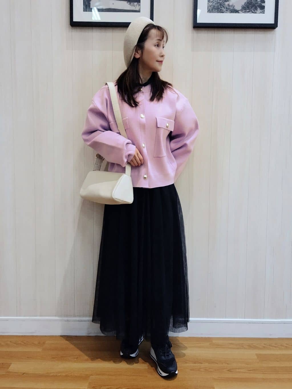 yseさんの「SHOO･LA･RUE｜【洗濯機可/S-LL】1枚でも羽織りでも 華やか上品カーデ」を使ったコーディネート